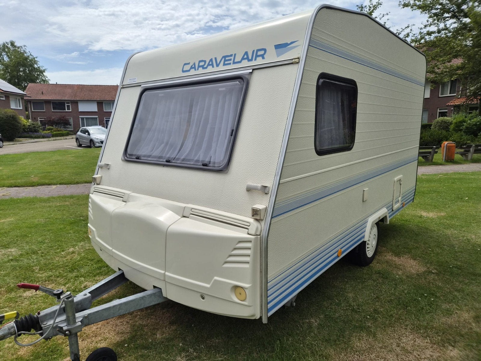 Caravelair keuringsvrij 375 Nieuwe voortent ,fietsendrager, Treinzit, Tot en met 3, Particulier, Kachel