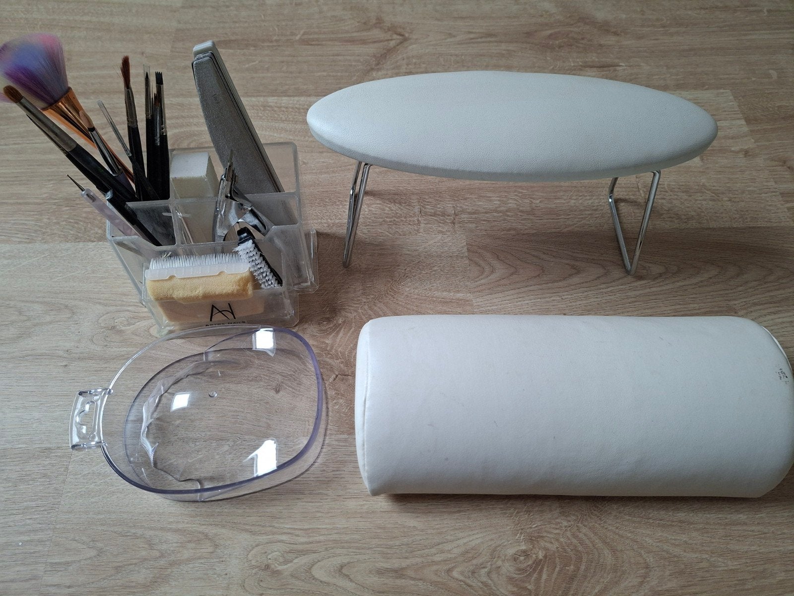 Set tools nagels + 2x armsteun + schaal manicure, Ophalen