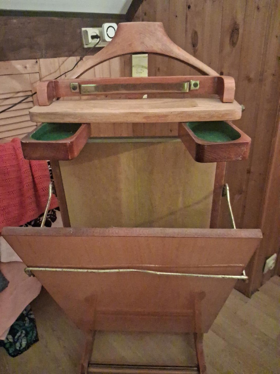 Valet de chambre vintage en bois avec presse-pantalon, Enlèvement