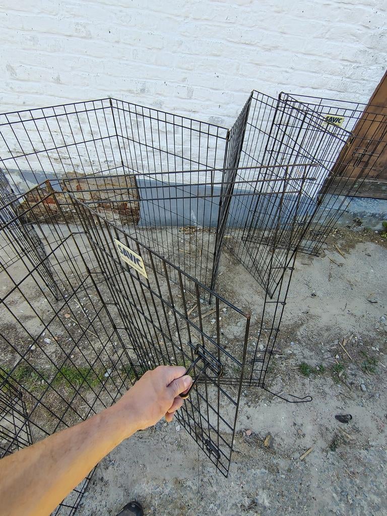 2 Grilles / cages pour animaux domestiques. 15 EUR pièce, Animaux & Accessoires, Enlèvement