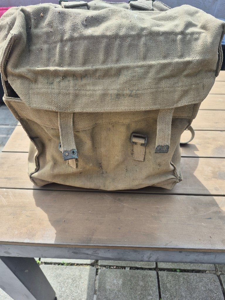 SAC ANGLAIS WW2, Collections, Objets militaires | Seconde Guerre mondiale, Enlèvement ou Envoi, Armée de terre
