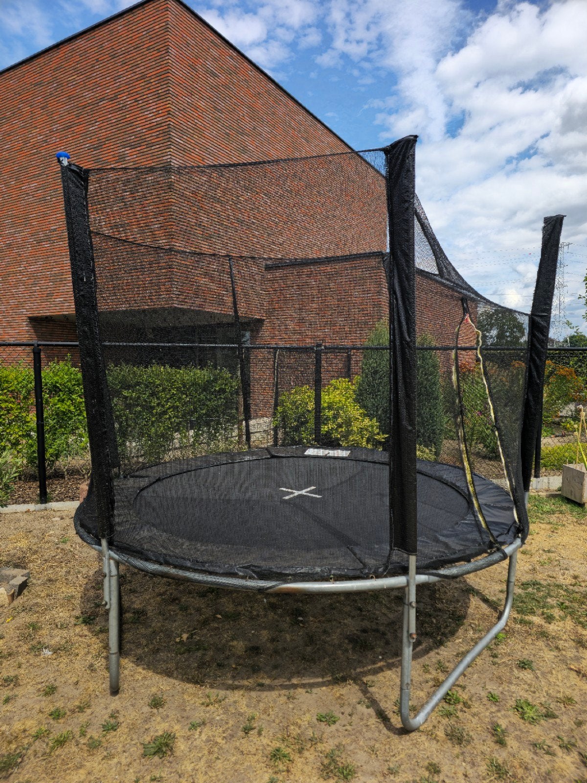Trampoline met net, Ophalen, Gebruikt