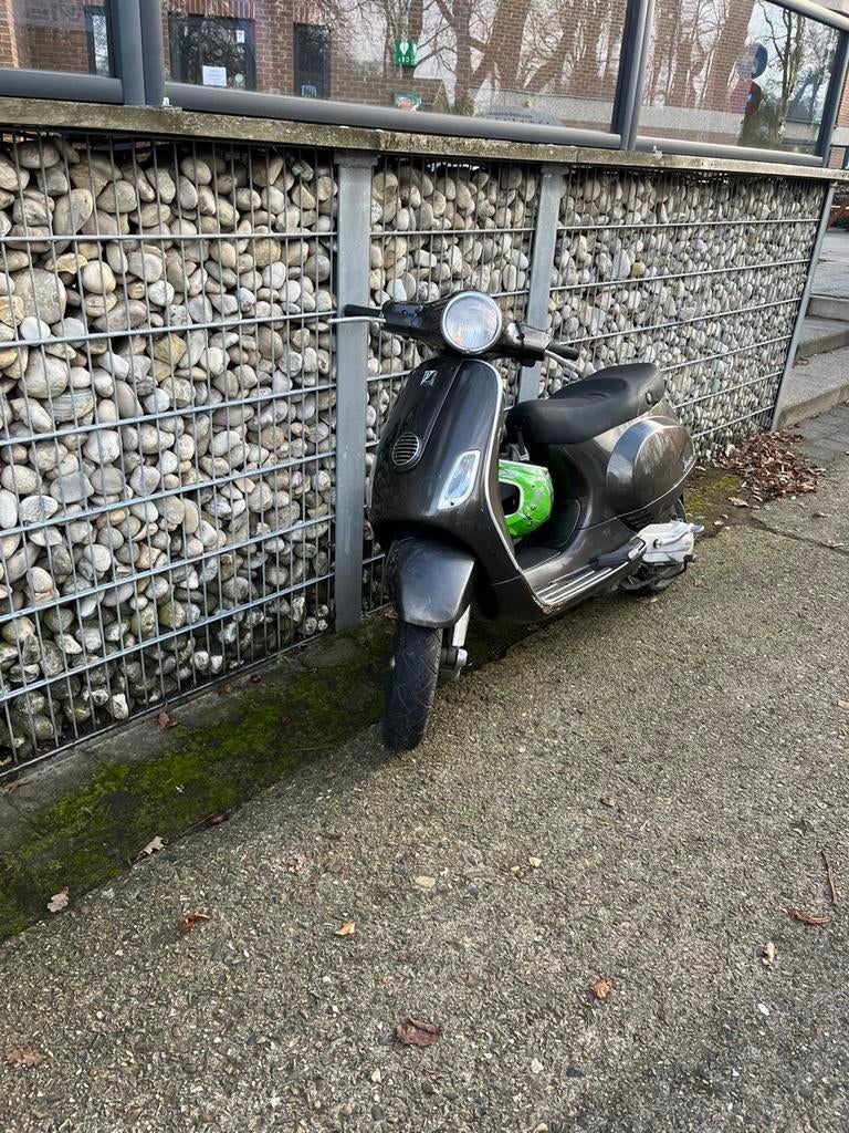 Vespa lx 2 takt, Fietsen en Brommers, Gebruikt, Overige modellen, 0 versnellingen, Klasse A (25 km/u)