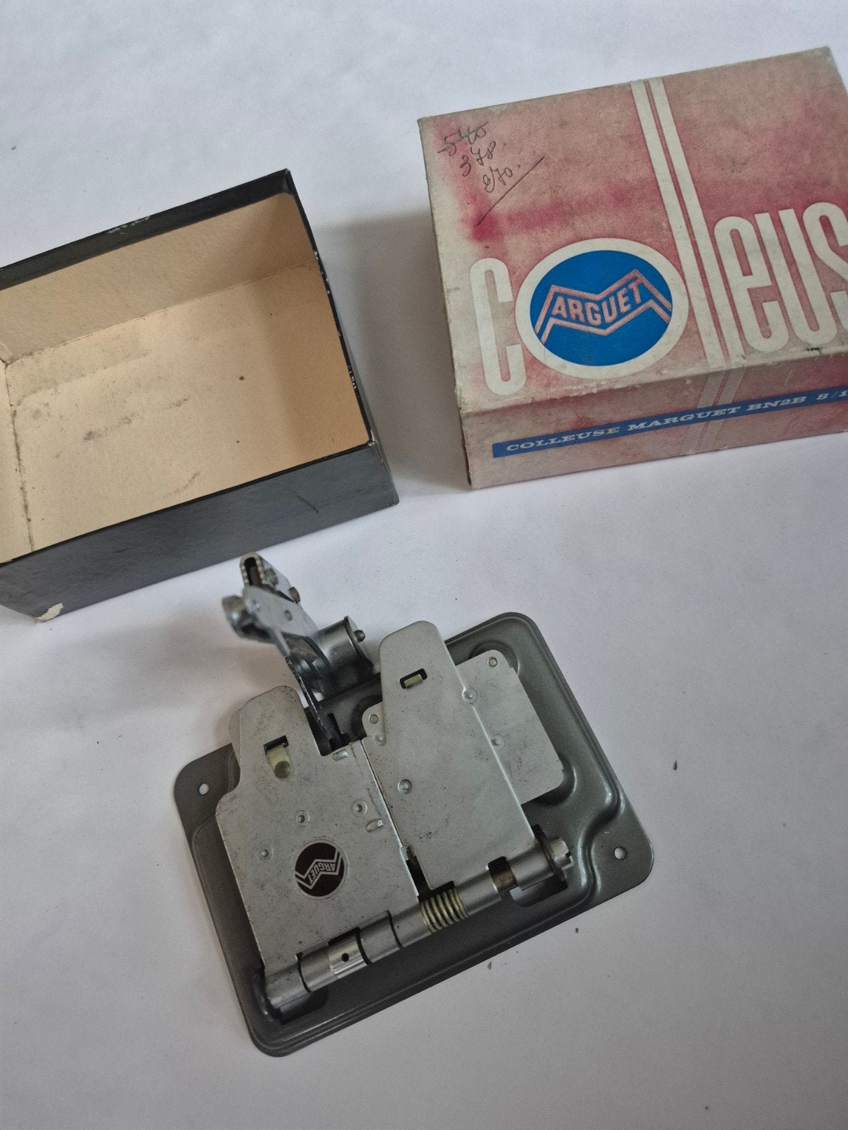 vintage Marguet Tri-Film plakpers, Hobby en Vrije tijd, Modelbouw | Radiografisch | Overige, Ophalen