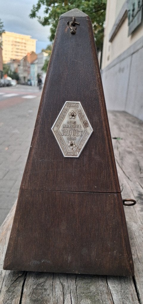 Vintage metronoom, Ophalen