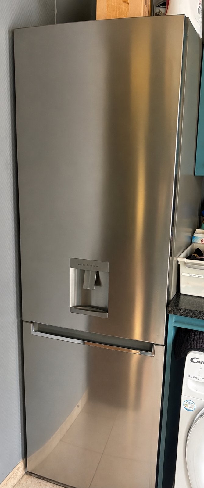Lg frigo en diepvries in perfecte staat, Elektronische apparatuur, Ophalen, Zo goed als nieuw