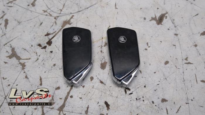 Clé d'un Skoda Octavia, -, 3 mois de garantie, Utilisé, Skoda