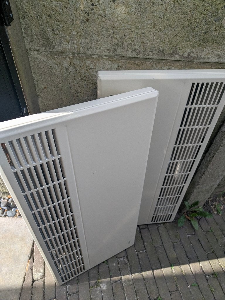 AEG elektrische wandconvector radiator (2 stuks), Doe-het-zelf en Bouw, Verwarming en Radiatoren, Ophalen, Gebruikt, 800 watt of meer