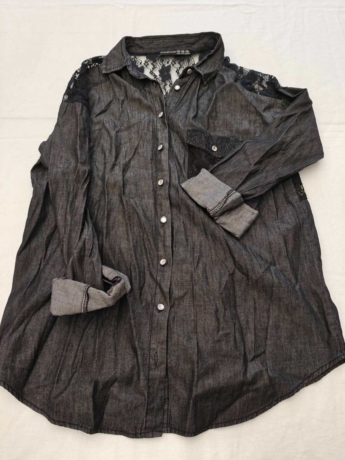 Chemise longue Atmosphere noire/grise avec dentelle – M/38, Kleding | Dames, Blouses en Tunieken, Ophalen of Verzenden, Grijs