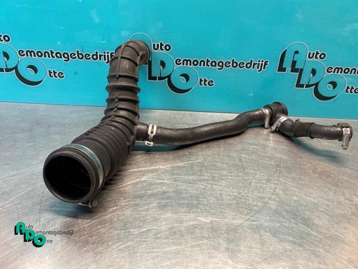 Tuyau d'aspiration air d'un Renault Clio (Clio 4 12-), Renault, -, 3 mois de garantie, Utilisé