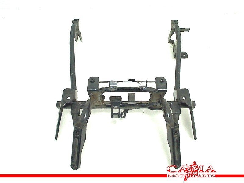 CARENAGE SUPPORT (UPPER) Suzuki, Dhr. S. di Majo, Utilisé, Info@cama-motorparts.nl, P.J. Troelstraweg 8 8
3144 CX  MAASSLUIS, NL