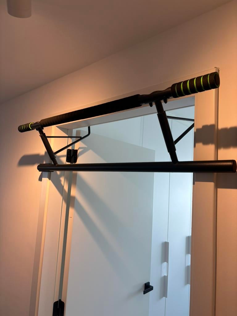 Pull-up-bar, Sport en Fitness, Ophalen, Zo goed als nieuw