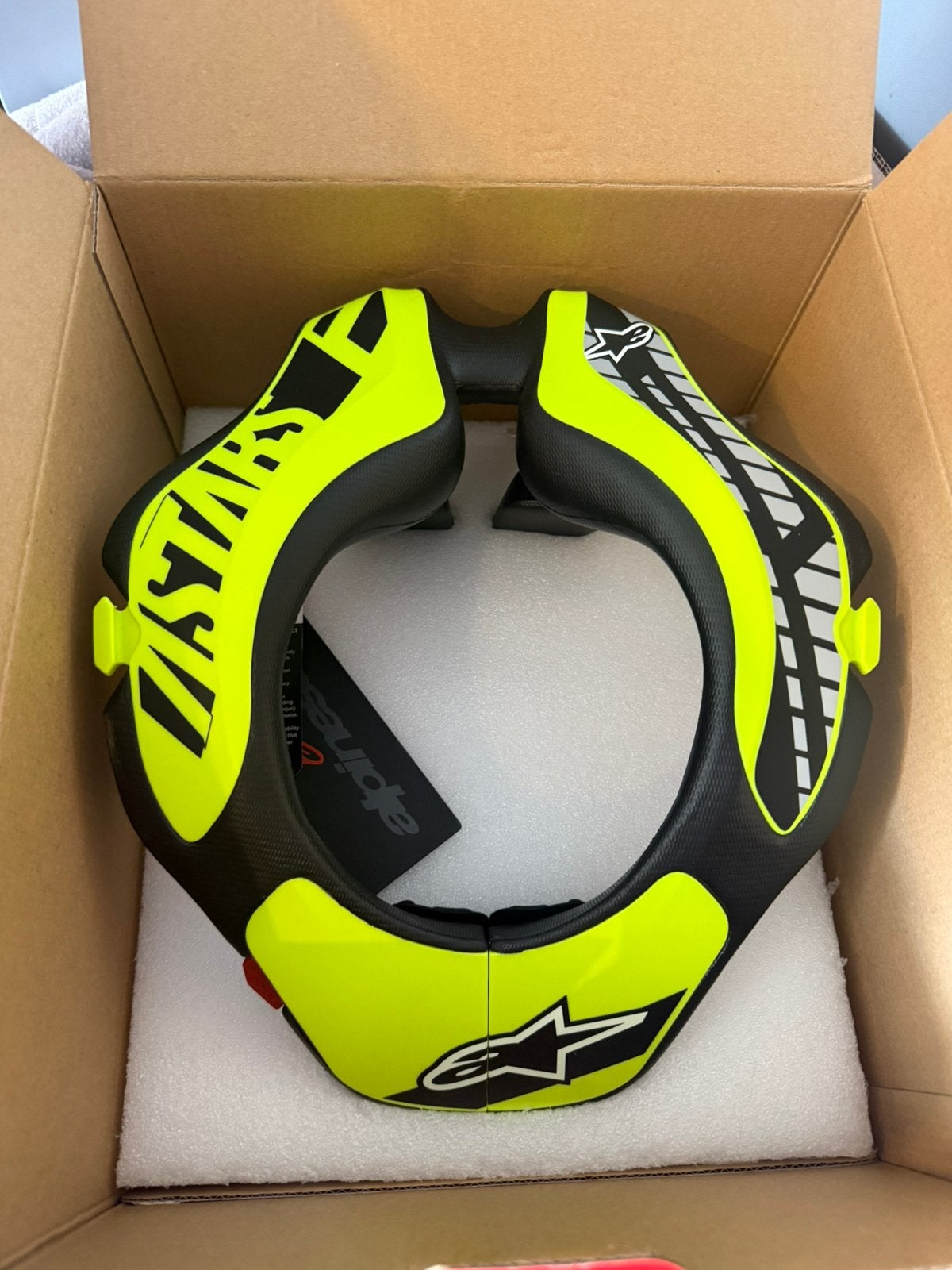 Alphinestars neck support black yellow (kind), Ophalen, Zo goed als nieuw