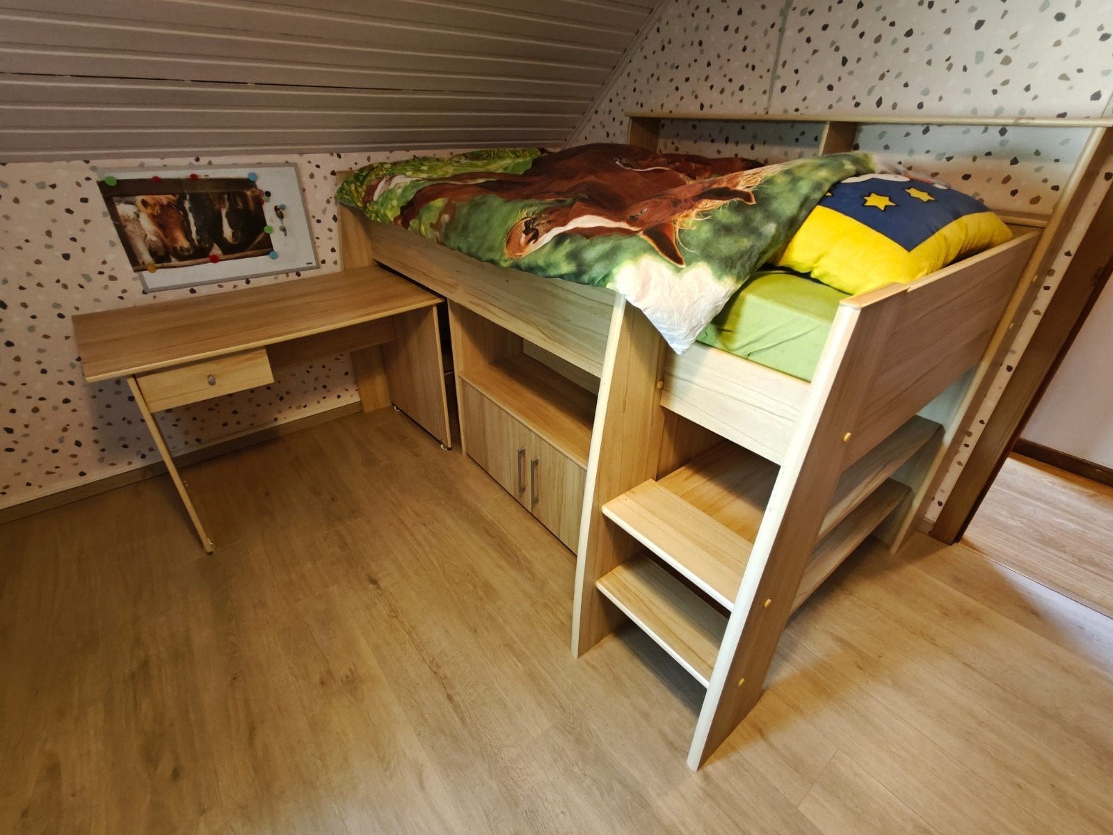 Hoogslaper met bureau, Ophalen, Gebruikt, Hoogslaper