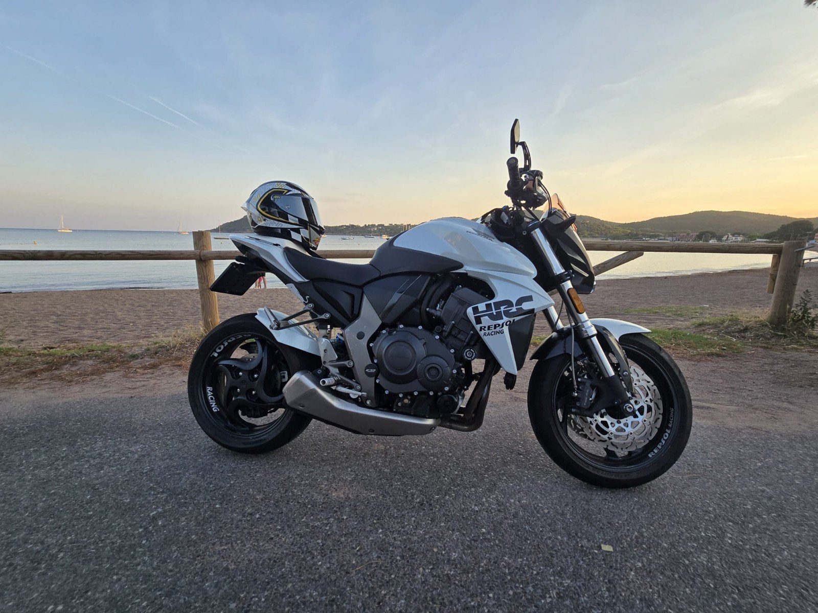 A vendre CB1000R, Occasion, Plus de 35 kW, Particulier, 4 cylindres