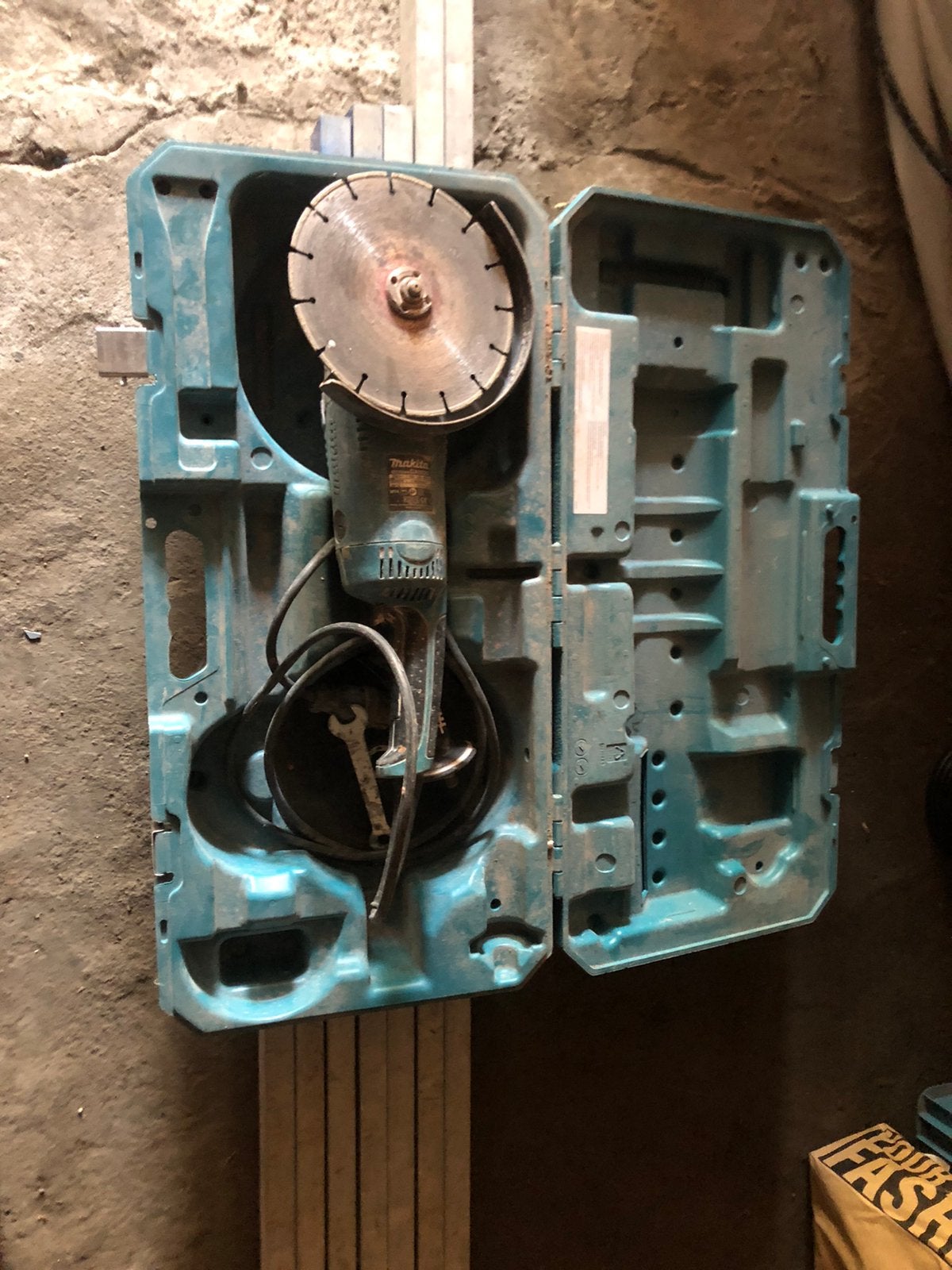 Slijpmachine makita, Ophalen, Zo goed als nieuw