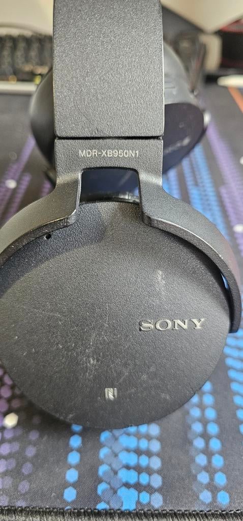 Sony MDR-XB950N1, Ophalen
