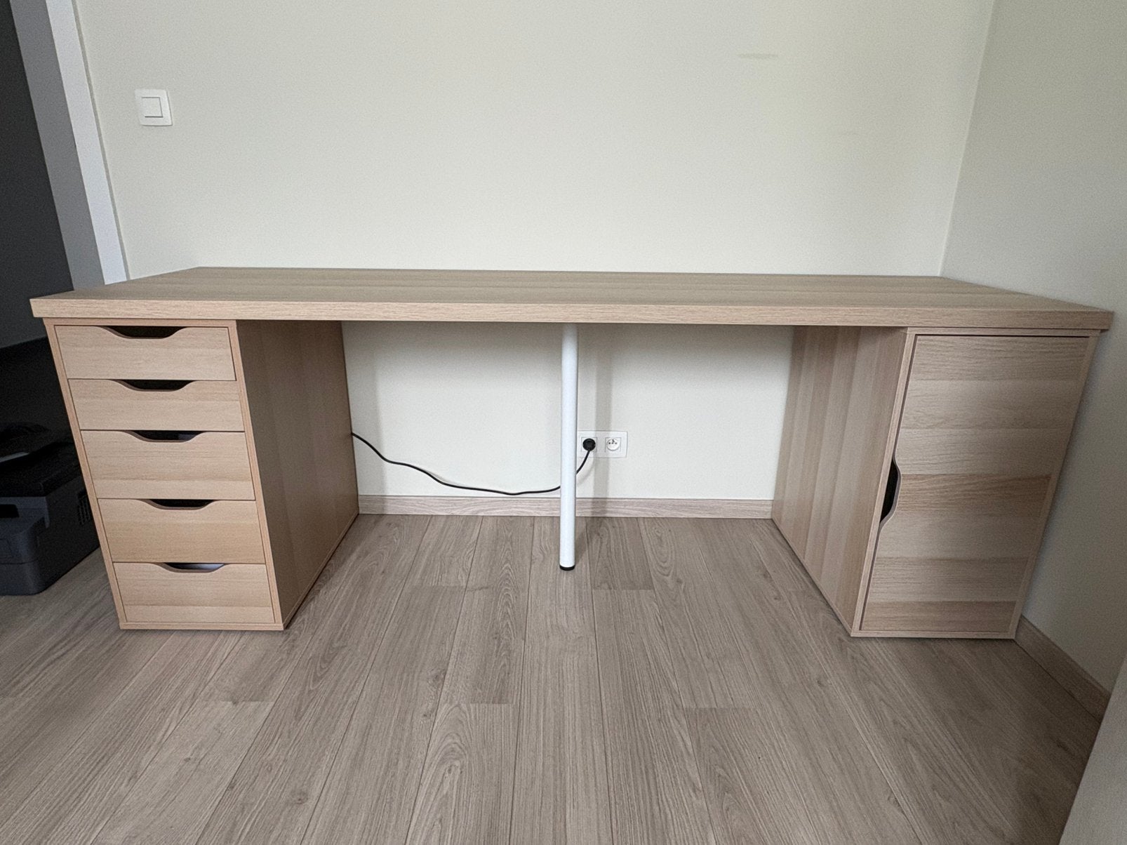 İkea Desk, Huis en Inrichting, Ophalen, 60 cm, Zo goed als nieuw, IKEA