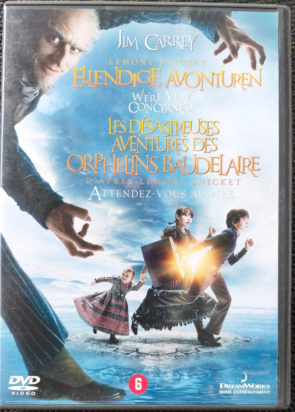 Lemony Snicket's A series of Unfortunate Events, Ophalen