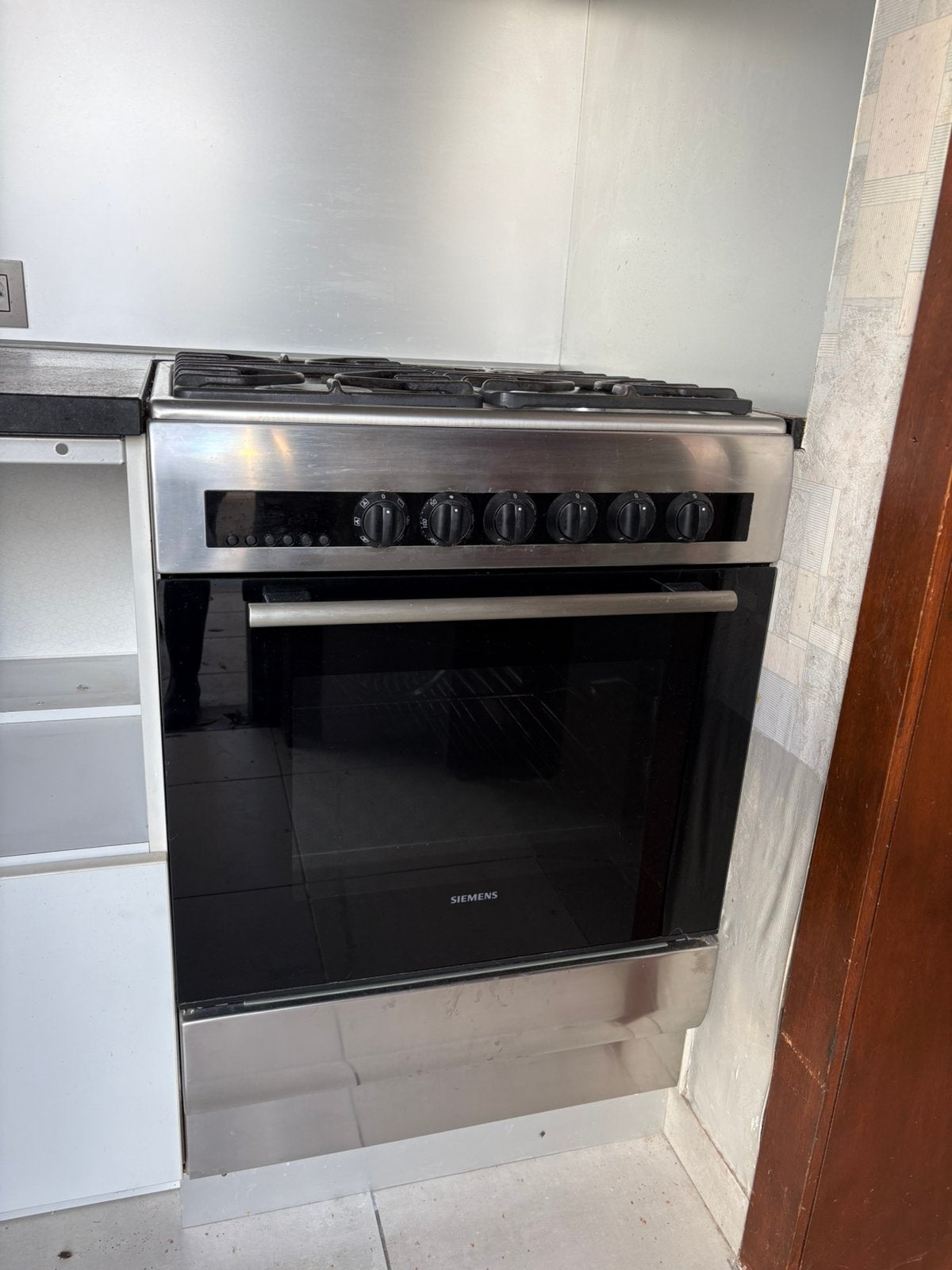 Kookfornuis en oven, Electroménager, Gaz, 4 zones de cuisson, Enlèvement, Utilisé