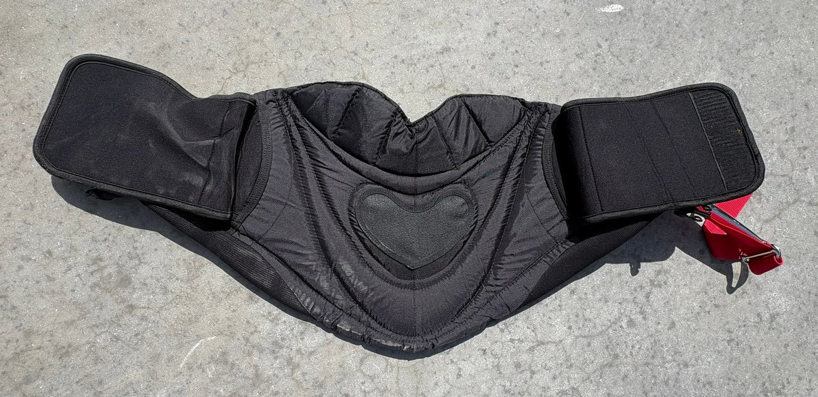 Des trapèzes, des harnais., Sports nautiques & Bateaux, Kitesurf, Enlèvement, Comme neuf