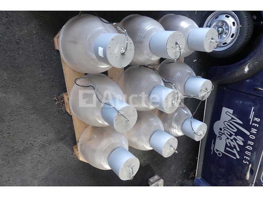 9 Lampes halogène, Articles professionnels