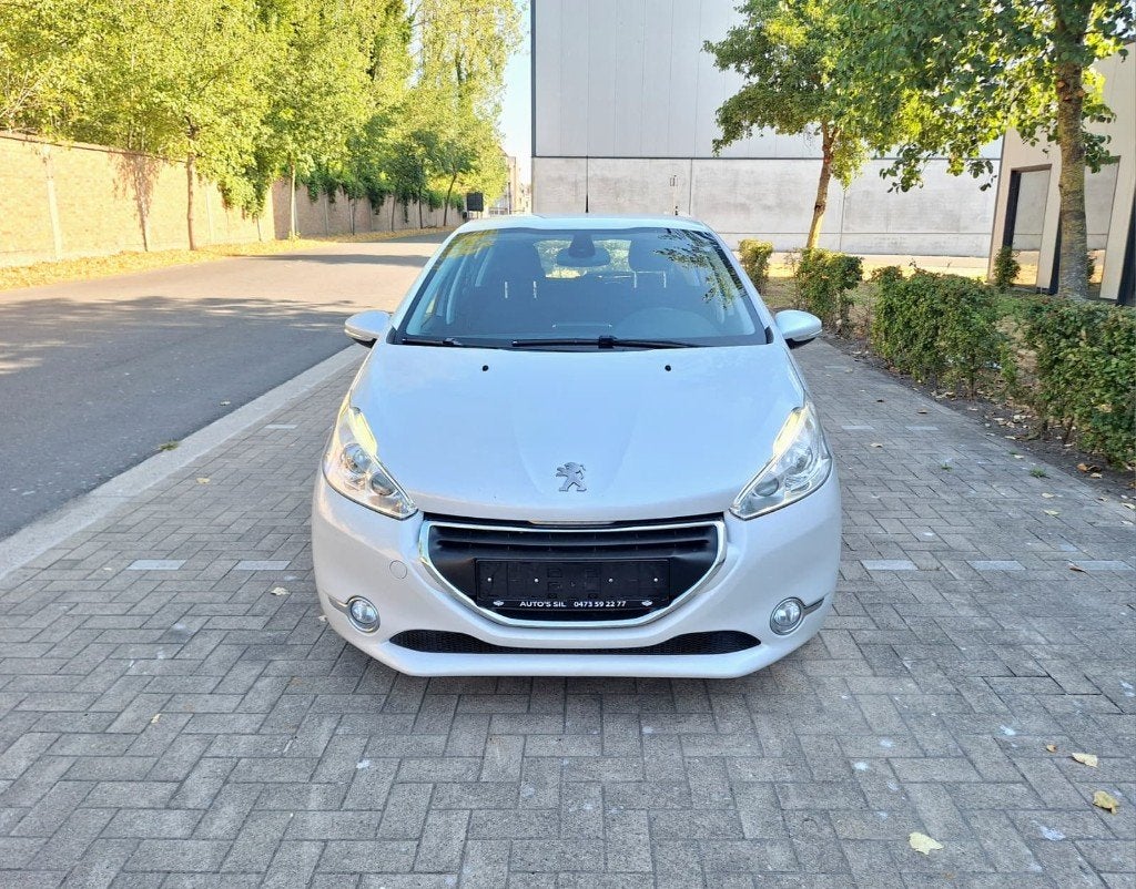 Peugeot 1.2i | 136.000km | Airco, Autos, Peugeot, Euro 5, Achat, Boîte manuelle, Noir