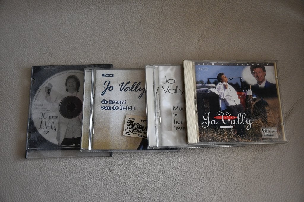 4 CD'S JO VALLY, CD & DVD, Enlèvement