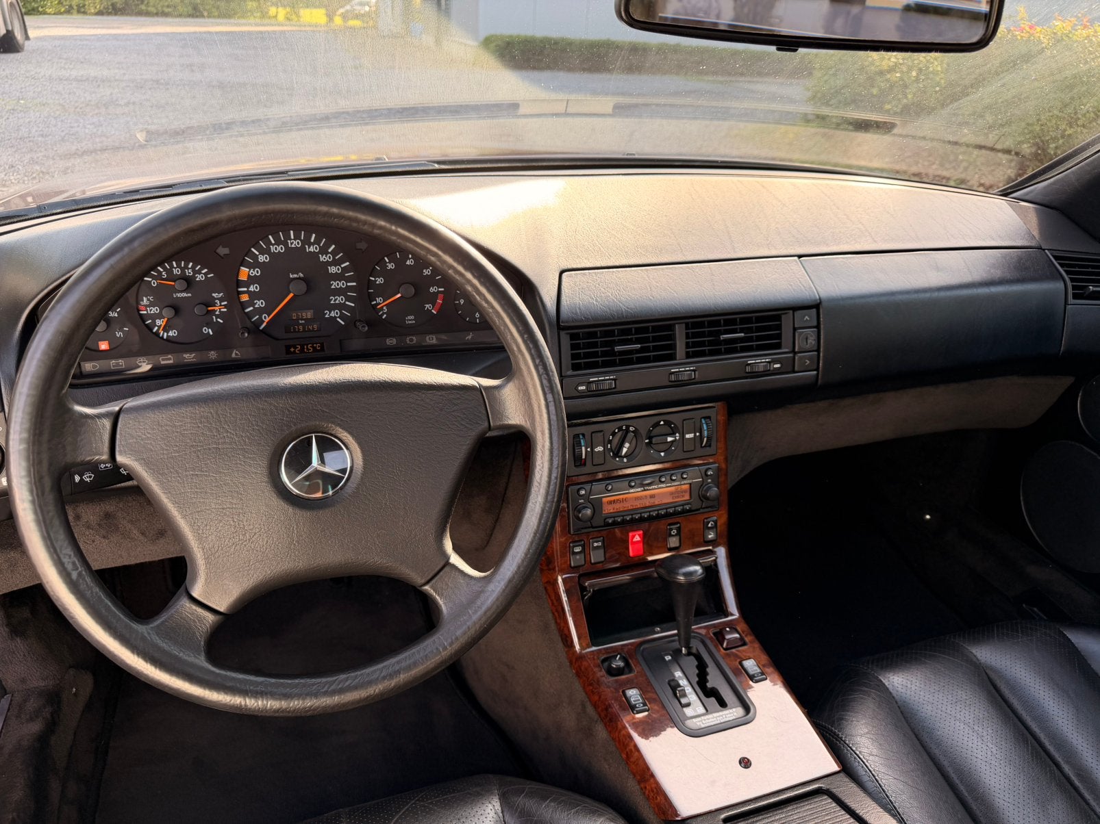 Mercedes-Benz SL300 - Oldtimer, foto 12