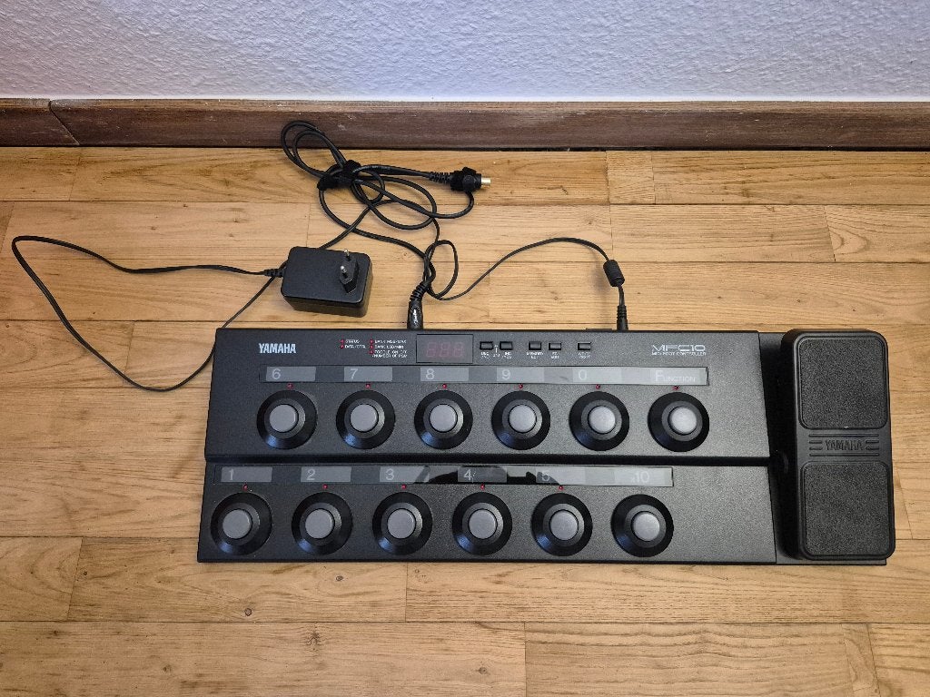 Yamaha MFC10 — Professioneel MIDI-pedaalbord — Nieuwstaat, Muziek en Instrumenten, Mengpanelen, Ophalen of Verzenden, Zo goed als nieuw