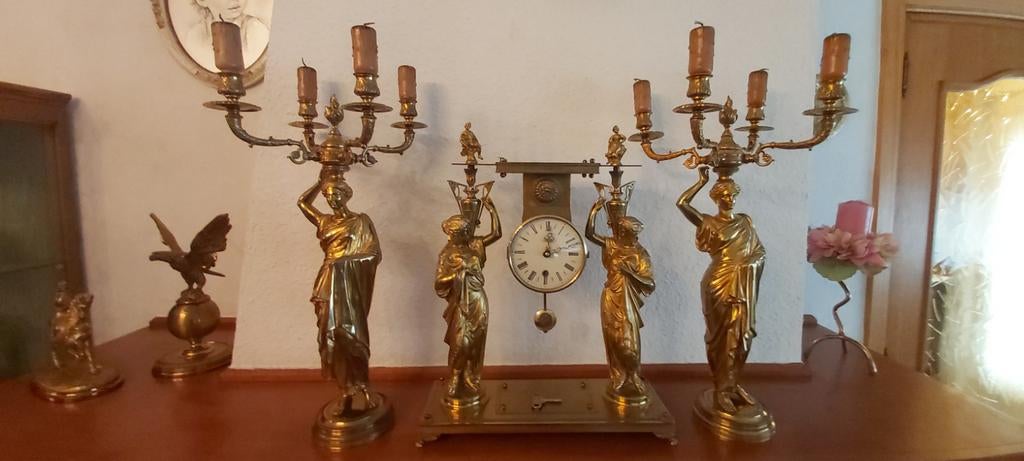 Brons klok met kandelaars, Ophalen of Verzenden