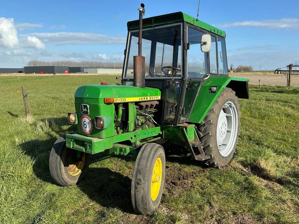 Tracteur agricole John Deere 2130 2x4 1971, Articles professionnels, Agriculture | Tracteurs, Utilisé, John Deere