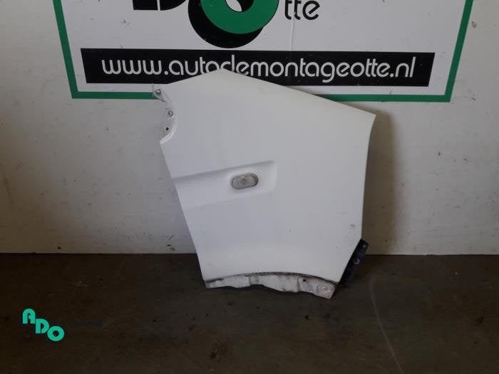 Scherm rechts-voor van een Opel Movano (Movano 00-), Gebruikt, -, -, Opel