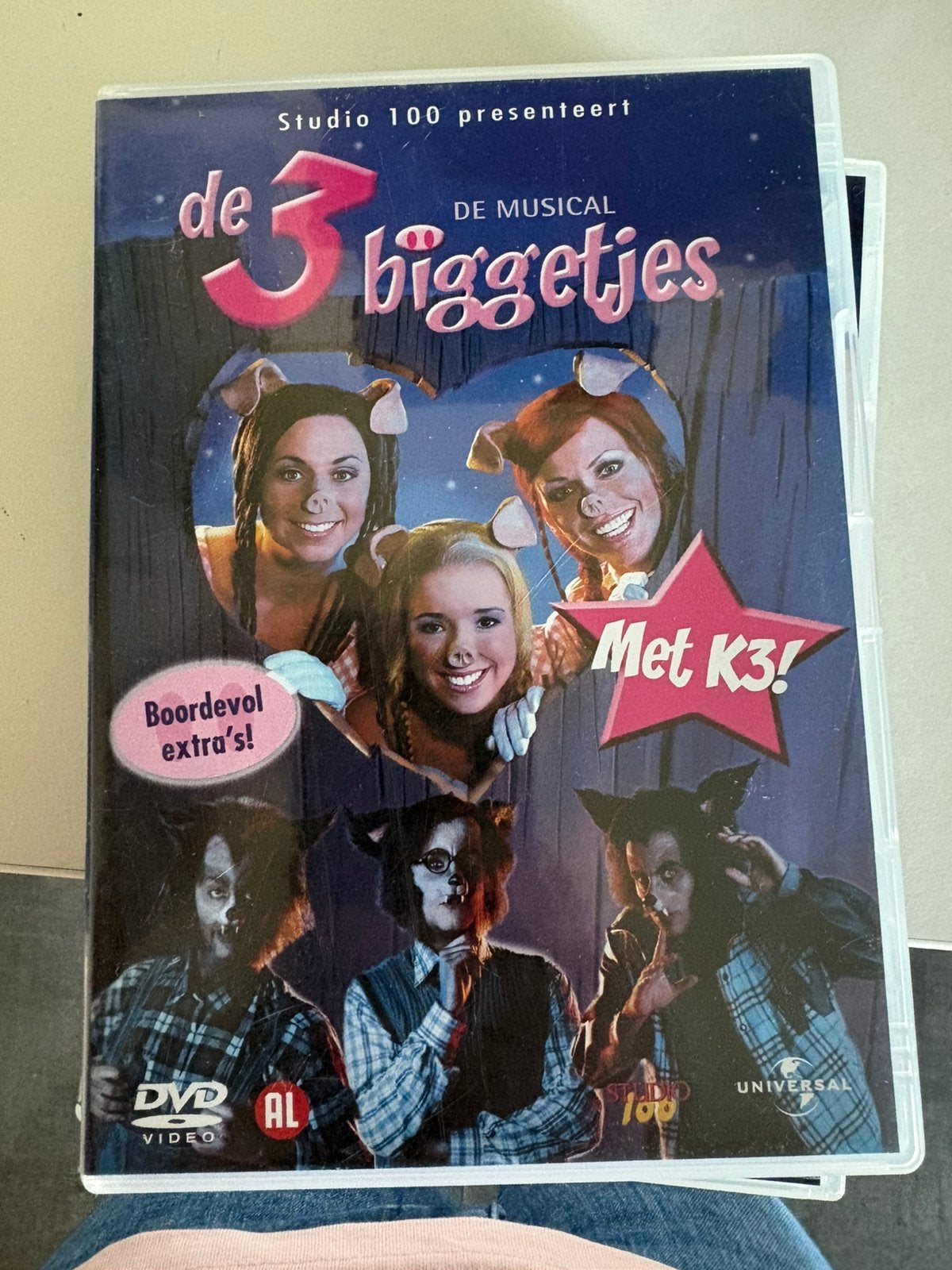 K3 de 3 biggetjes musical dvd, Cd's en Dvd's, Ophalen of Verzenden, Zo goed als nieuw