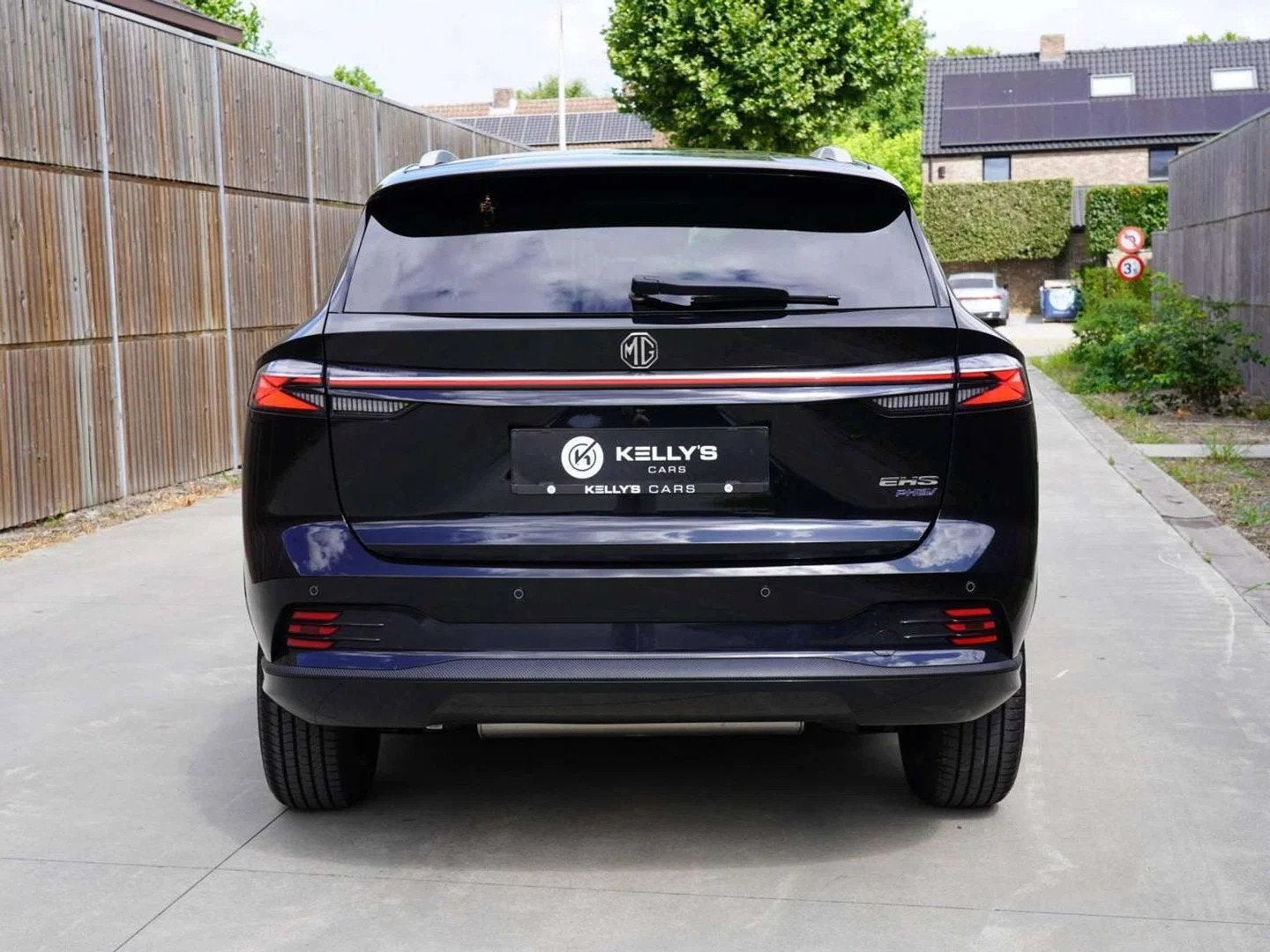 MG EHS PHEV 1.5 Turbo Luxury (249 kW) Luxury (automatique), Cuir, Entreprise, Noir, 5 portes