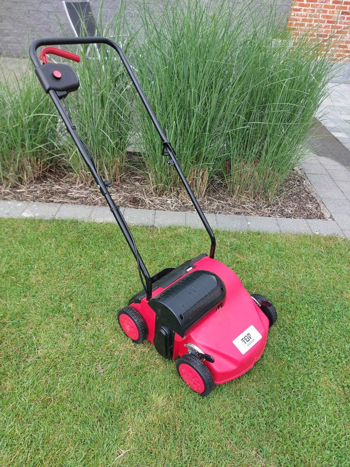 Verticuteer machine op 230volt ., Tuin en Terras, Verticuteermachines, Ophalen
