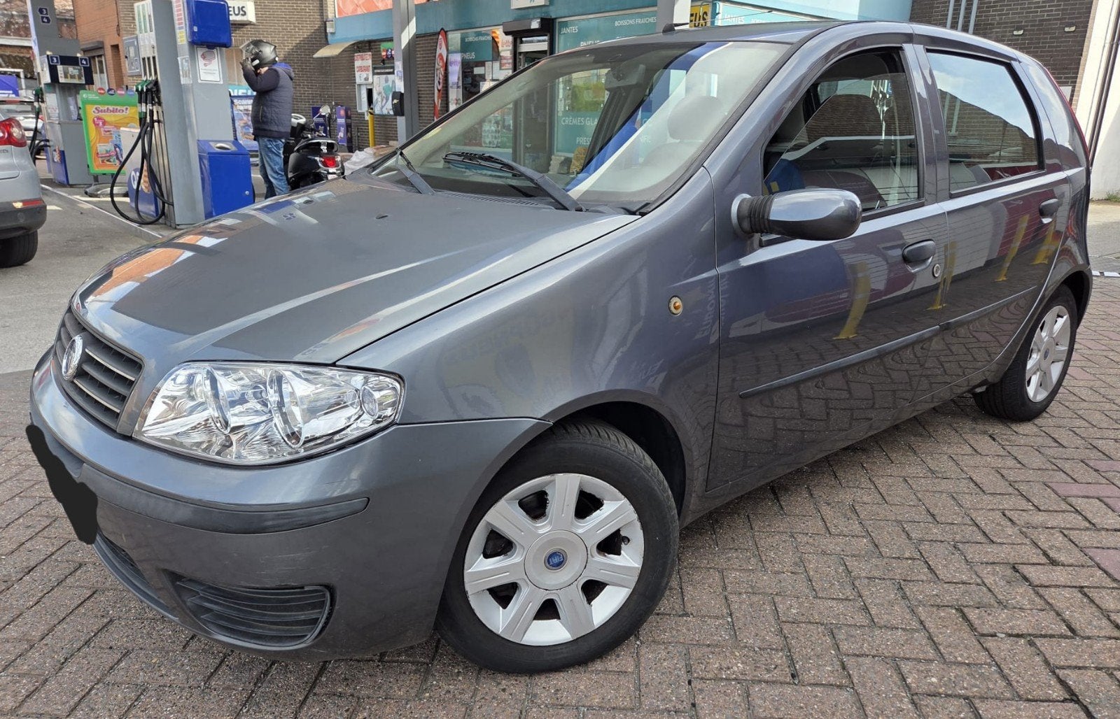 Fiat Punto 2004 1.3 jtd 104000 km airco cuir jantes, Auto's, Leder, Diesel, 5 deurs, Particulier