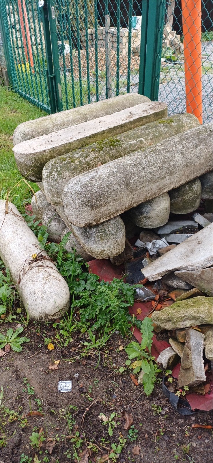 12 betonnen biggenruggen, Tuin en Terras, Ophalen, Gebruikt, Overige materialen
