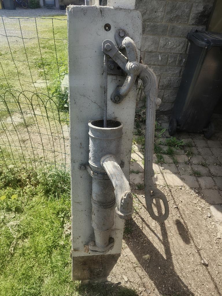 Pompe à eau décorative, Jardin & Terrasse, Pompes à eau, Enlèvement, Utilisé, Manuelle, Autres types