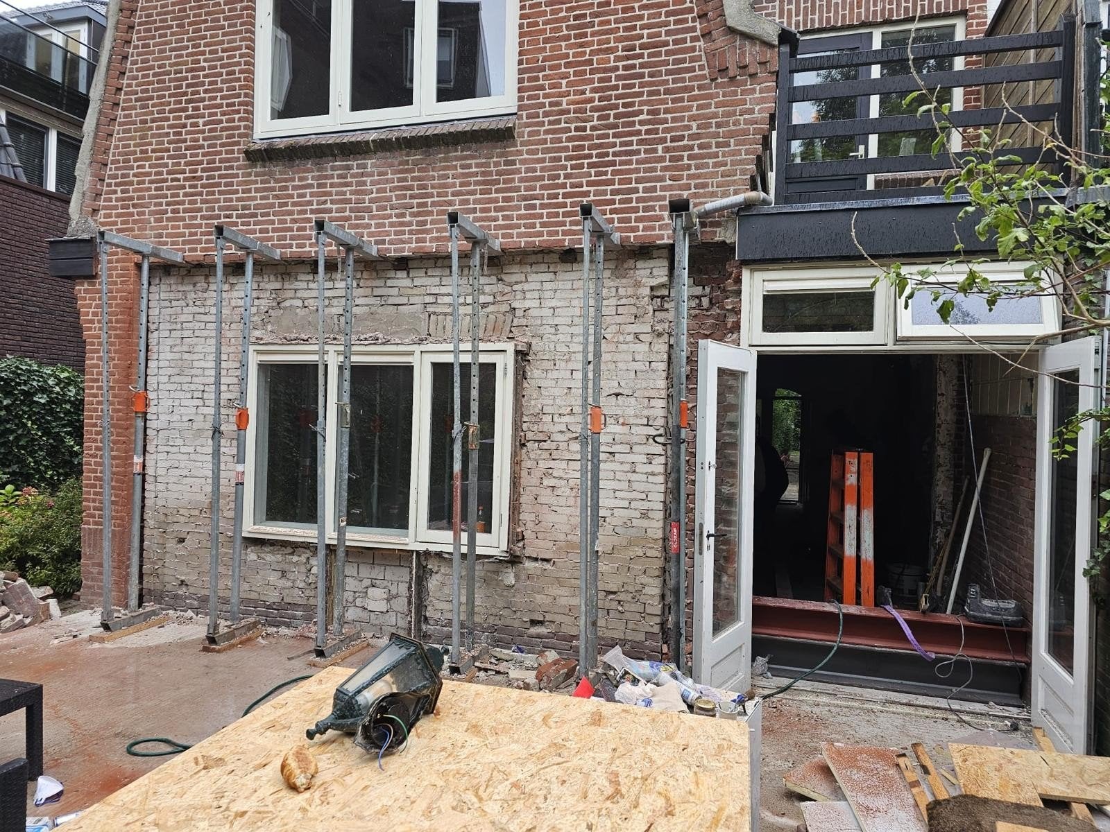afbreken werken.Draagvalk plaatsen.0465884465