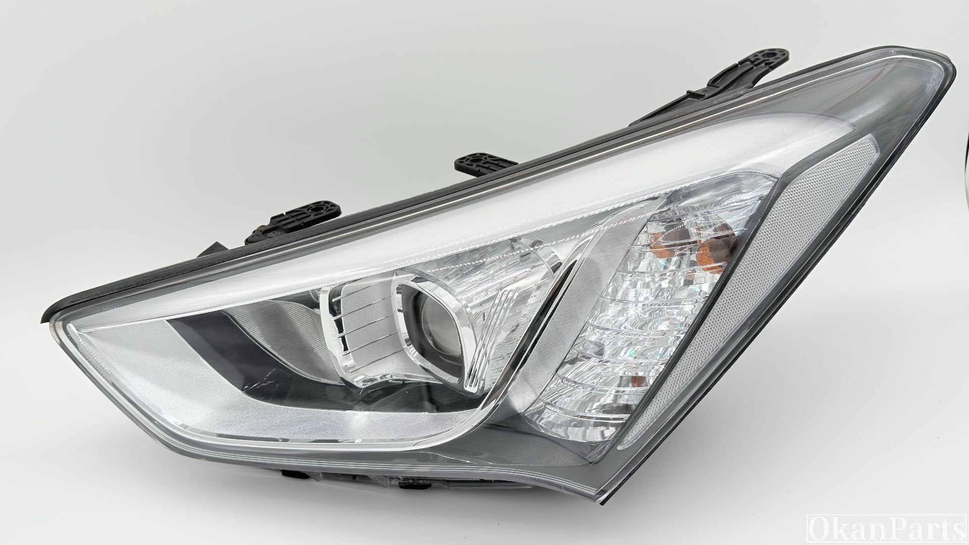 Phare gauche au x non Hyundai Santa Fe III, Heolleung-ro 12
06797  Seoul, Info@hyundai.com, Utilisé, Hyundai