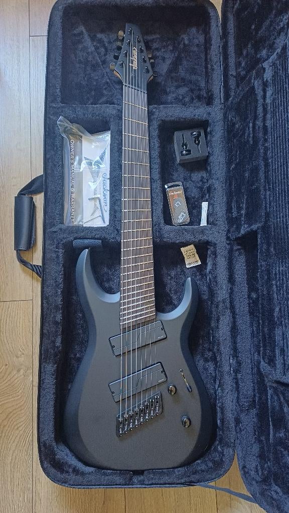 Jackson 8 cordes, Muziek en Instrumenten, Snaarinstrumenten | Gitaren | Elektrisch, Zo goed als nieuw, Solid body, Overige merken