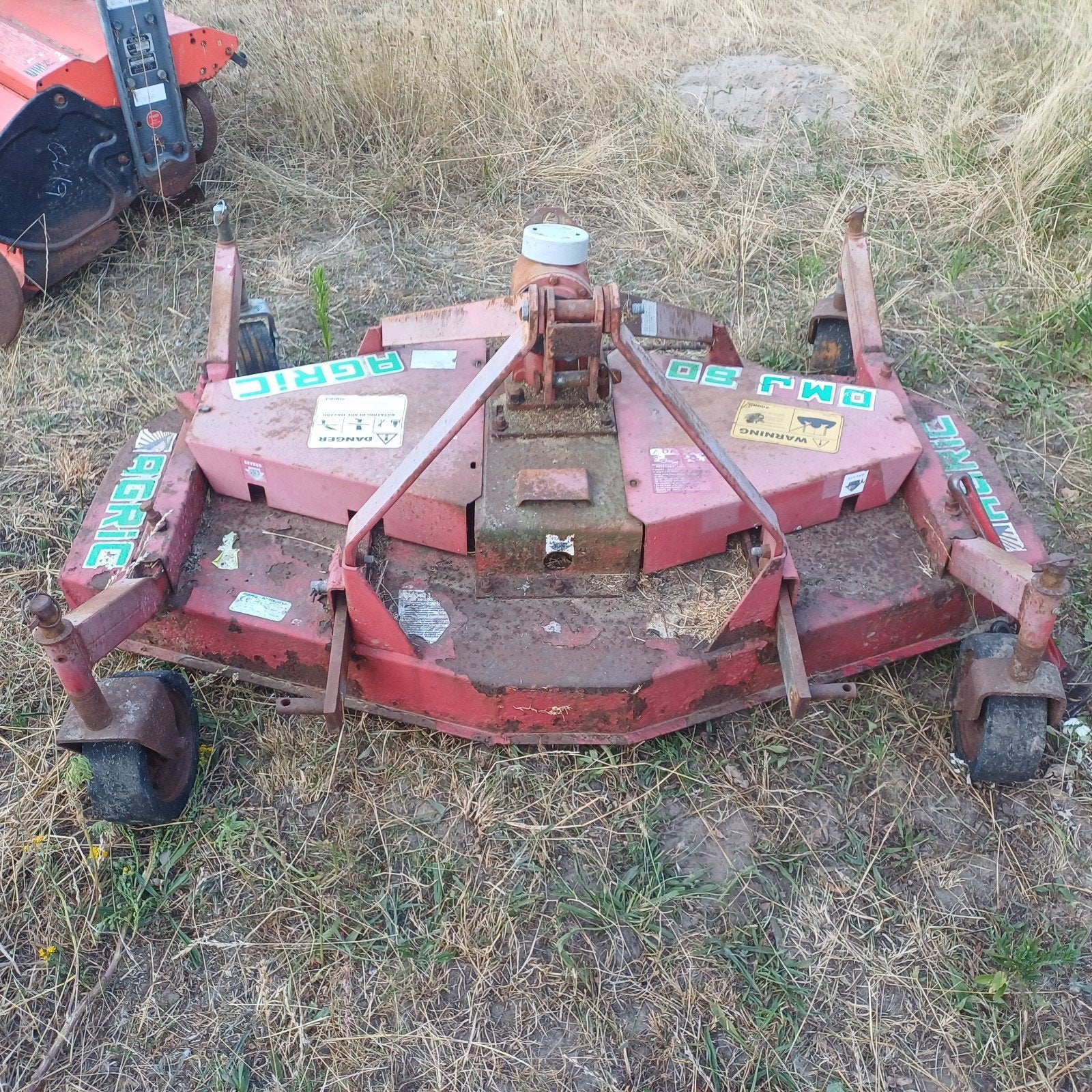 cirkelmaaier v minitractor (1 v riem moet vervangen worden), Ophalen