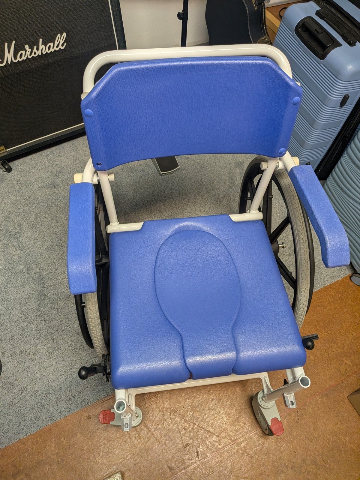 chaise percée Kmina, Divers, Comme neuf, Fauteuil roulant à pousser