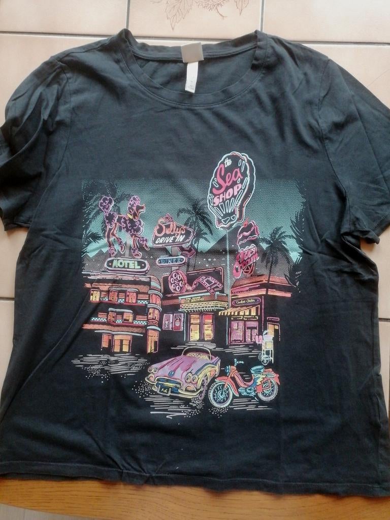 Tee-shirt années 60 taille L, Vêtements | Femmes, Enlèvement ou Envoi
