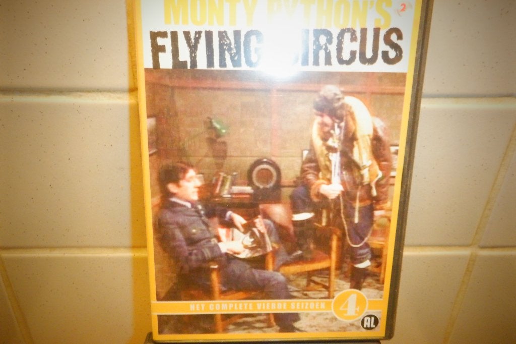 DVD Monty Python's Flying Circus Seizoen 4.(2DVD'S), Engels, Alle leeftijden, Nederlands, Ophalen of Verzenden