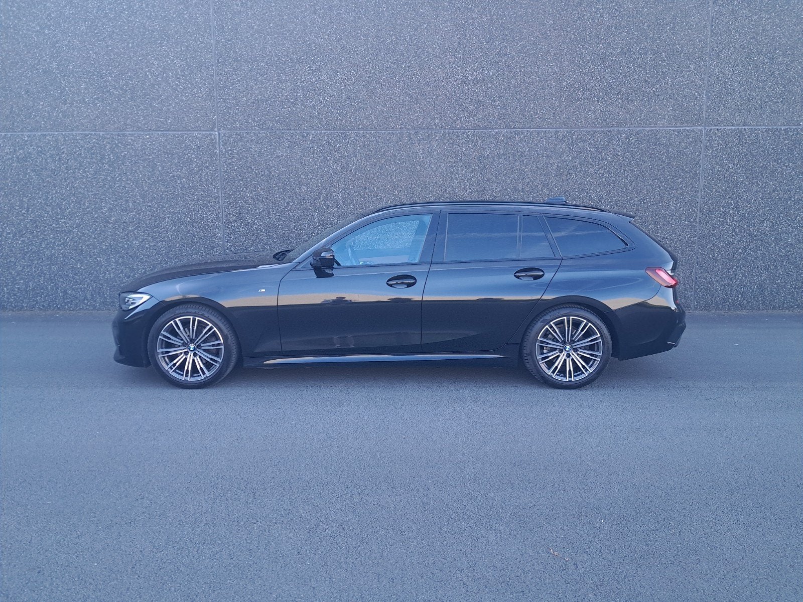 BMW 320iA Touring automaat | M-pakket | Garantie, Auto's, BMW, Automaat, 1998 cc, Achterwielaandrijving, 4 cilinders