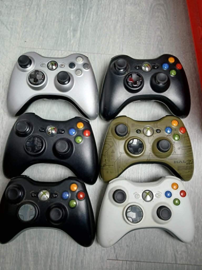 lot xbox360 controllers met nieuwe thumbsticks, Gebruikt, Ophalen of Verzenden, Controller, Xbox 360