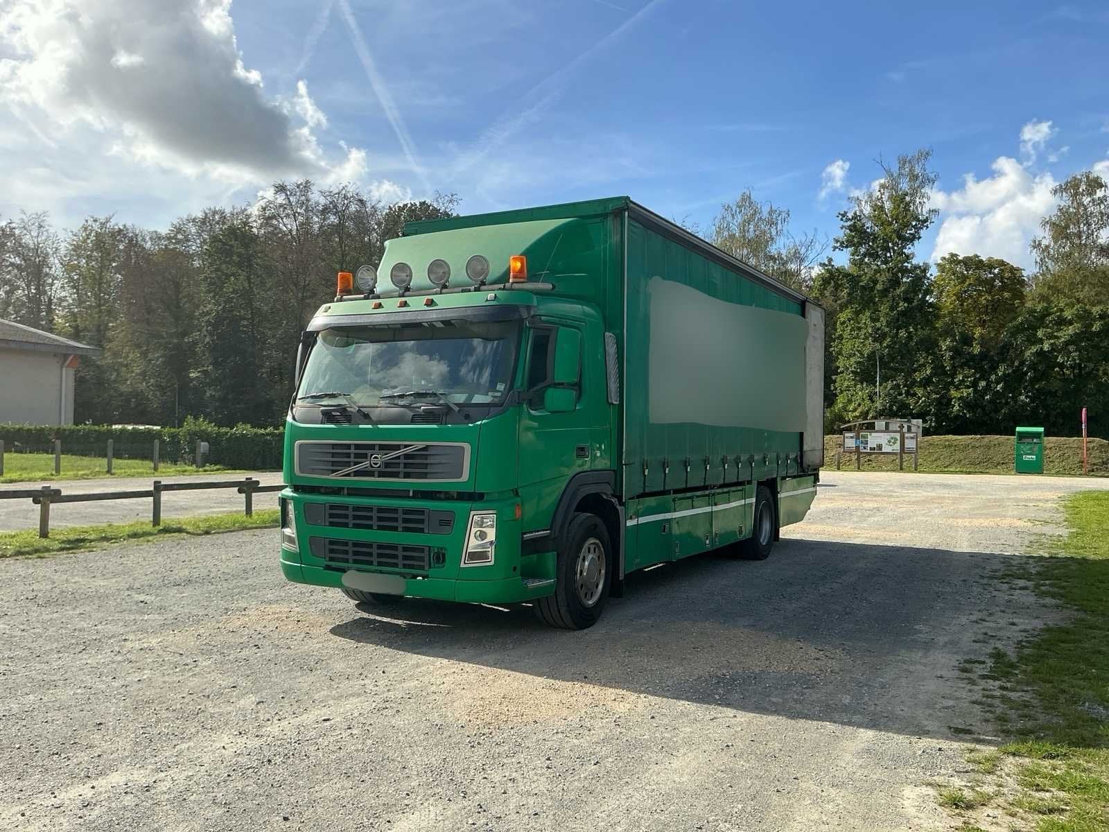 Volvo FMFH 4x2R 8.0 2005 avec Dhollandia 2,500 kg de remont, Autos, Achat, Entreprise, Autres carburants, Volvo