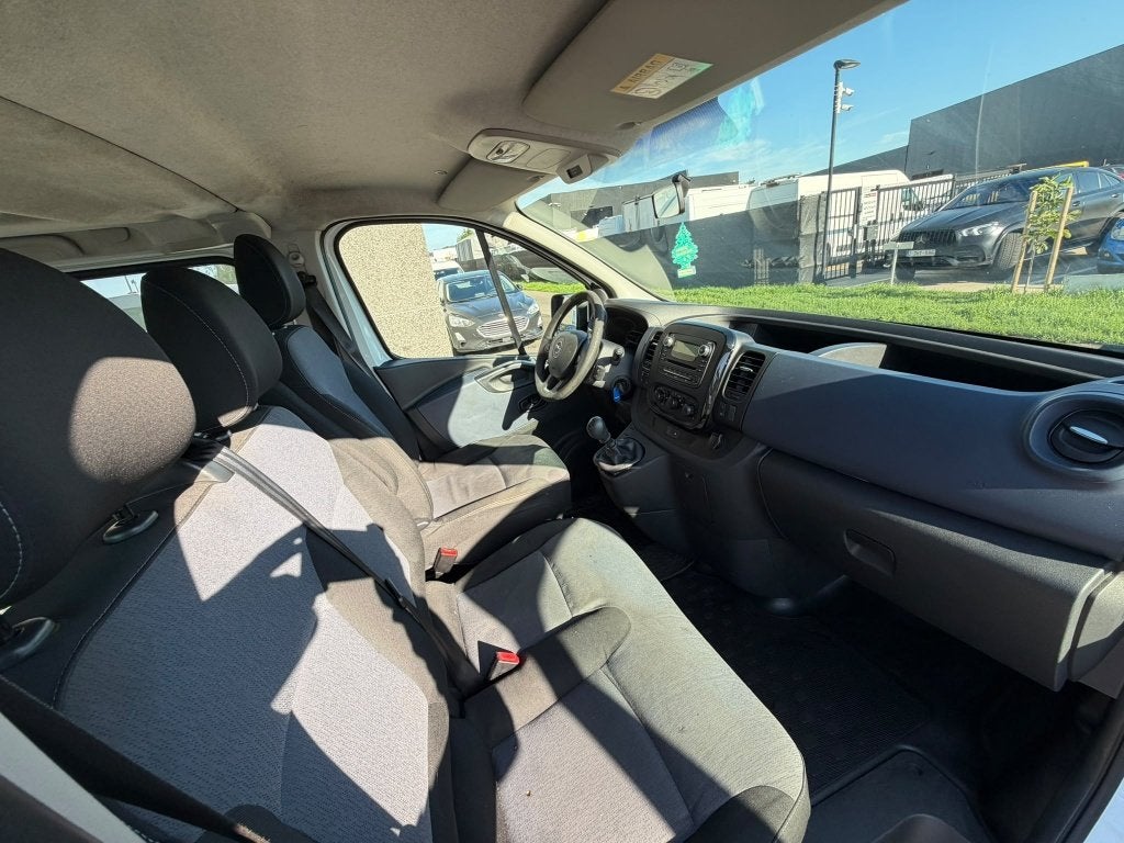 Opel Vivaro (Stock ID 22256) — 11